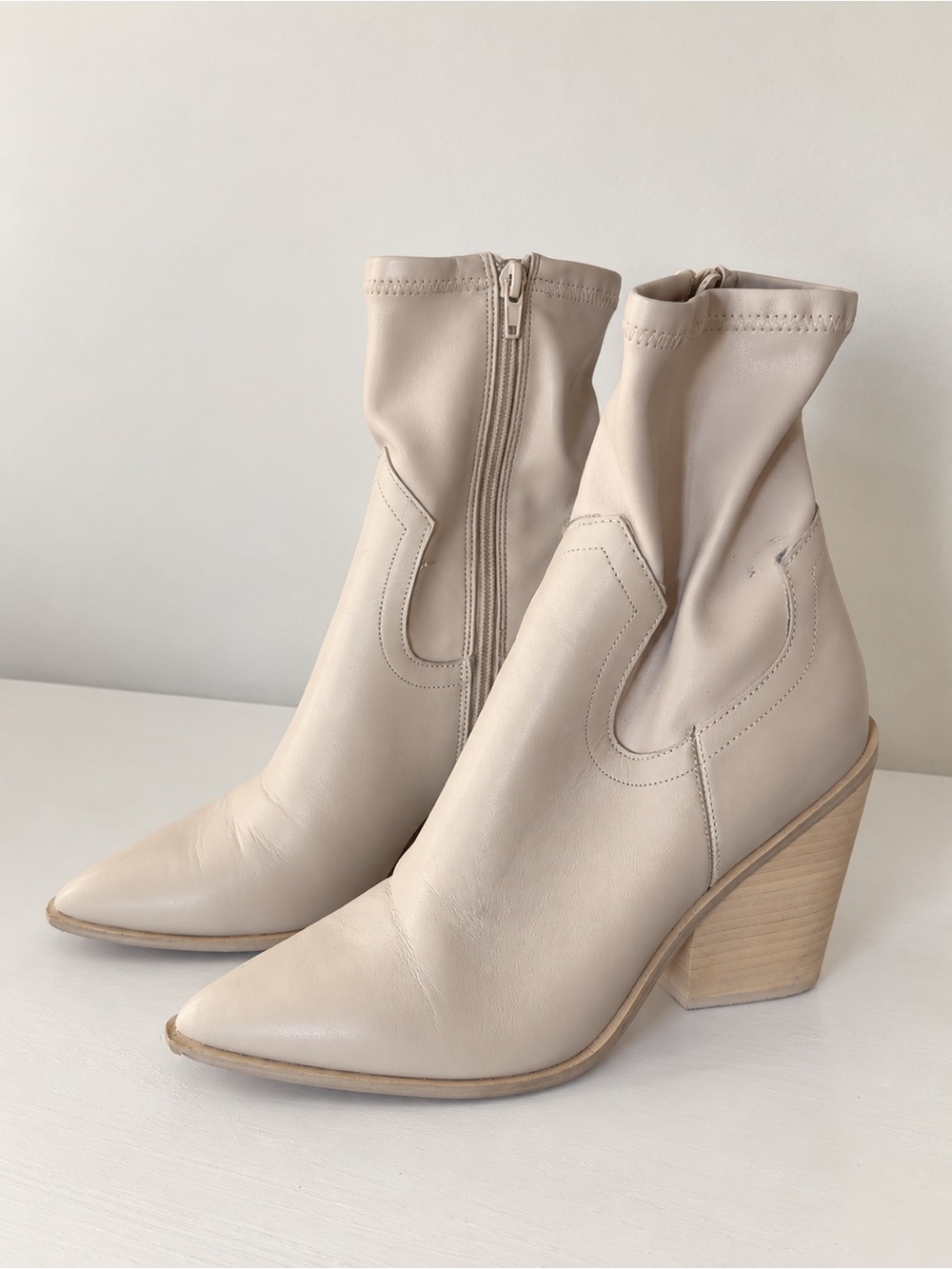 Steve Madden Beige Pointed Toe Western Ankle Boots